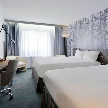 Doubletree By Hilton Ottawa Downtown Hotell Exteriör bild
