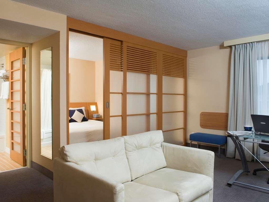 Doubletree By Hilton Ottawa Downtown Hotell Rum bild