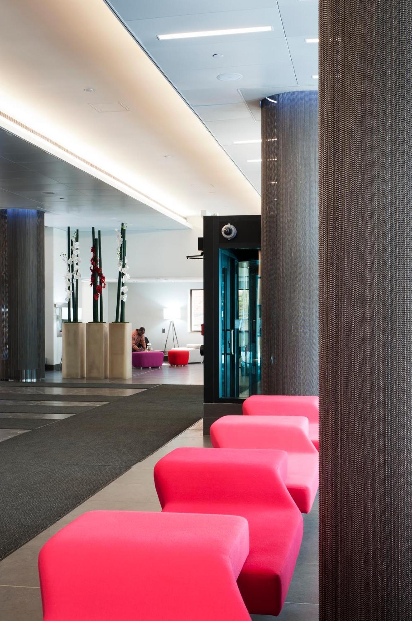 Doubletree By Hilton Ottawa Downtown Hotell Exteriör bild