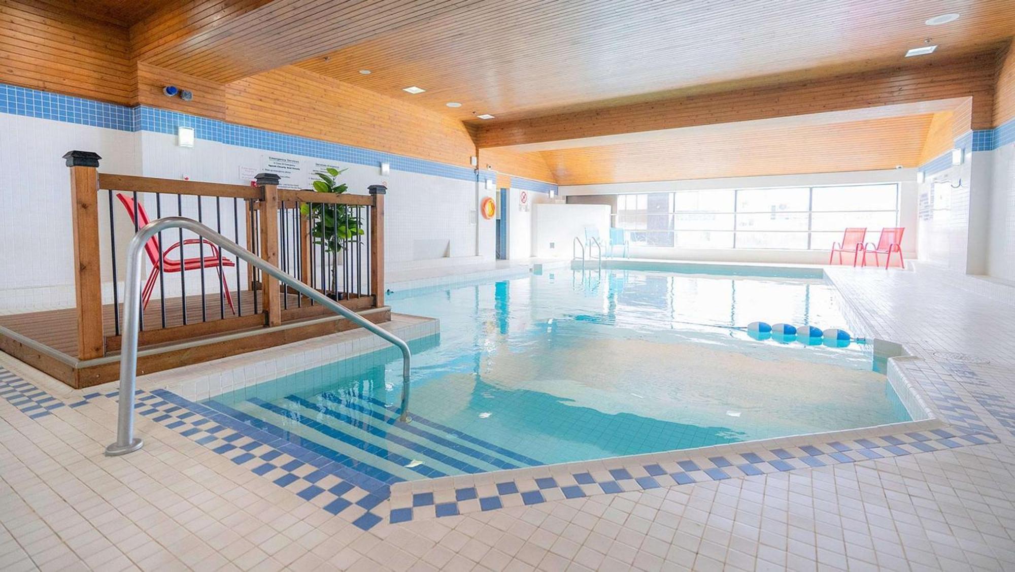 Doubletree By Hilton Ottawa Downtown Hotell Exteriör bild