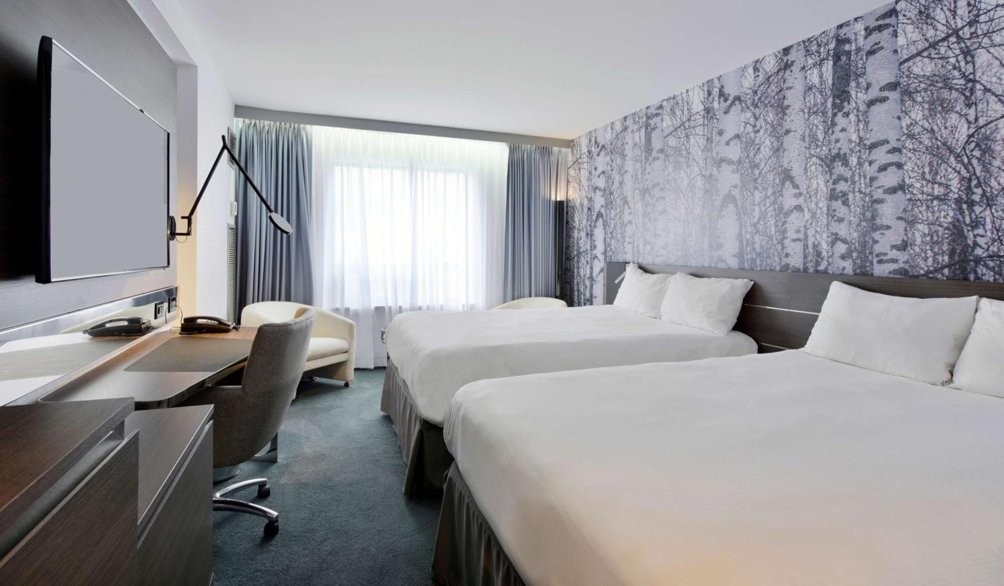 Doubletree By Hilton Ottawa Downtown Hotell Exteriör bild