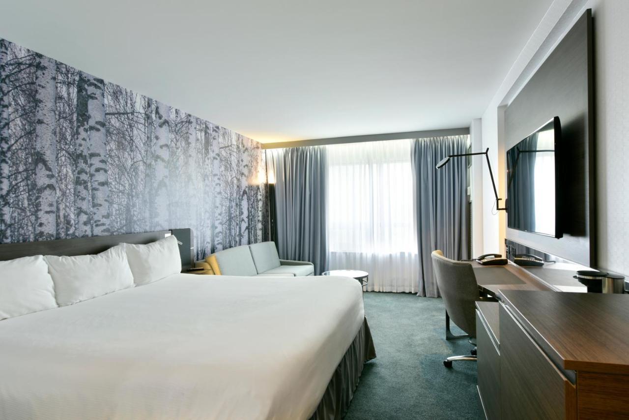 Doubletree By Hilton Ottawa Downtown Hotell Exteriör bild