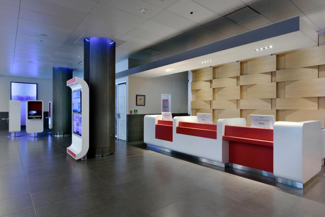Doubletree By Hilton Ottawa Downtown Hotell Exteriör bild