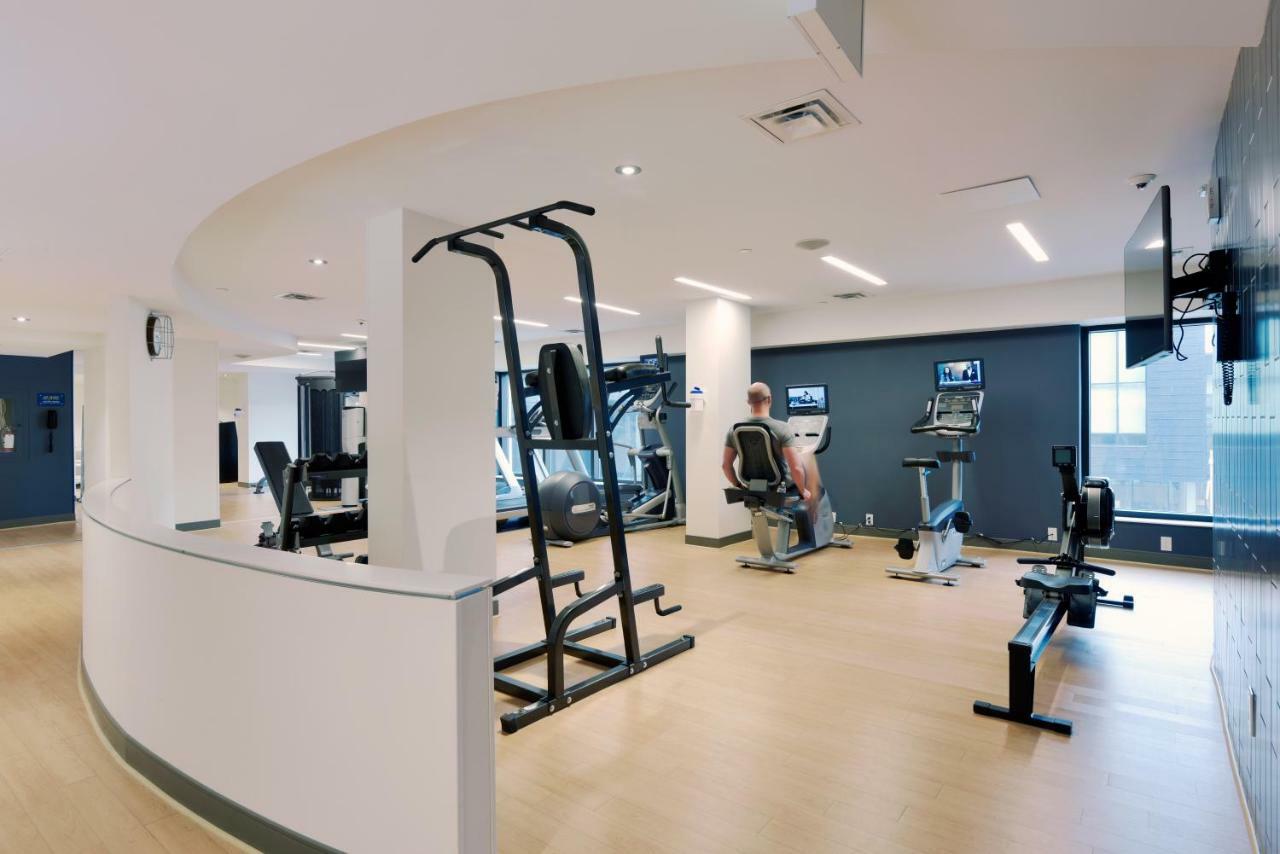 Doubletree By Hilton Ottawa Downtown Hotell Exteriör bild